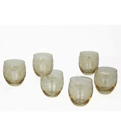 Royal Family – Set aus 6 niedrigen bernsteinfarbenen Weingläsern mit Gravur –