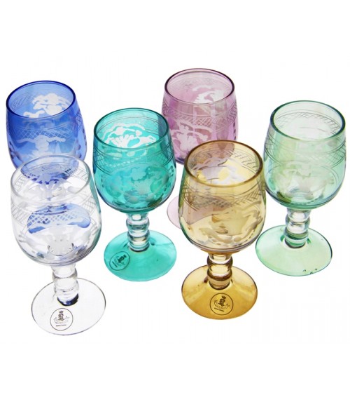 Famille Royale - Lot de 6 verres à liqueur moulus avec gravure -