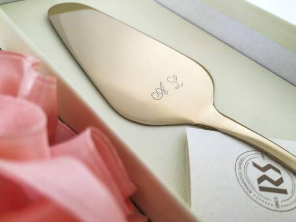 Bomboniera Matrimonio Personalizzata - Pala Torta Laura Oro (Pvd) - Rivadossi Sandro - 
