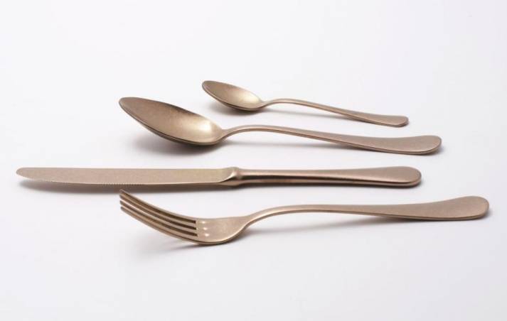 Stahlbesteck im Vintage-Stil – Kupferfarbenes PVD – Serena Antico Set 24-teilig - 