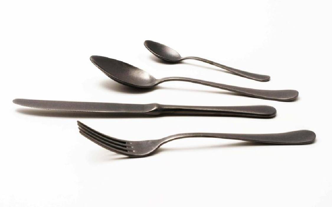 Stahlbesteck im Vintage-/Industriestil – Anthrazitgraues PVD – Serena Antico Set 24-teilig - 